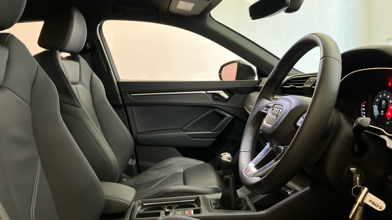 Audi Q3 35 TFSI S Line 5dr Petrol Estate